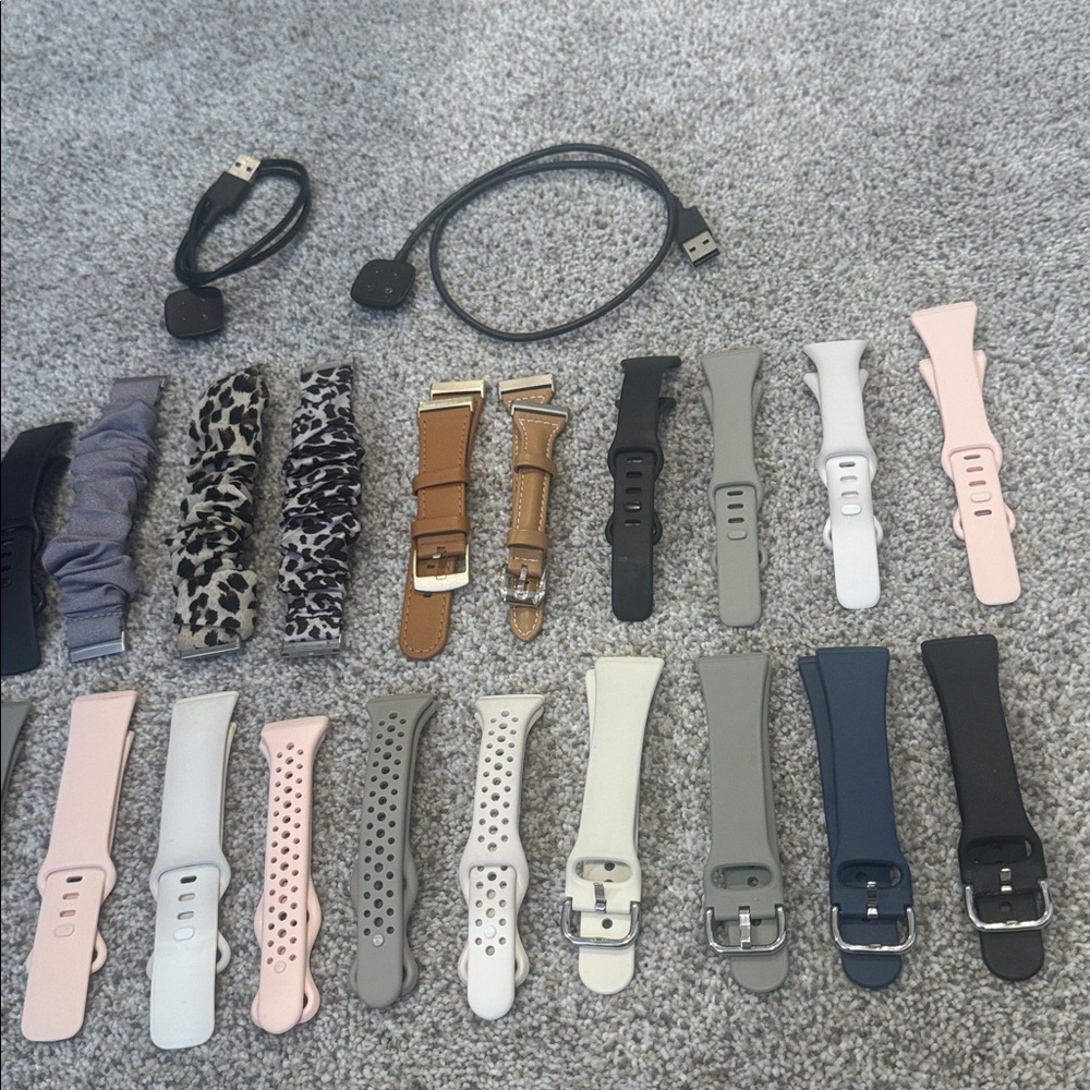 Fitbit Versa Accessory Bundle - Picture 3 of 9